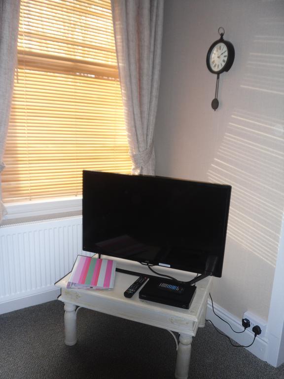 Claremont House Holiday Apartments لاندودنو الغرفة الصورة